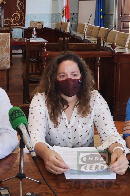 El PRC acusa al equipo de querer ganar tiempo para no reconocer que no podrán ejecutar el teatro y el ambulatorio