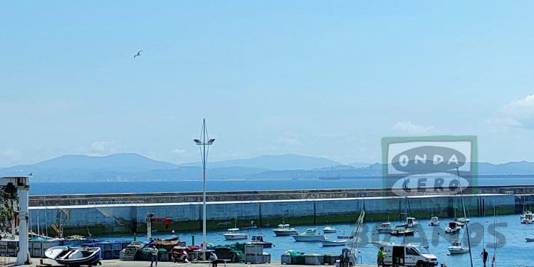 El rompeolas de Castro Urdiales se reabre tras 18 meses cerrado por obras