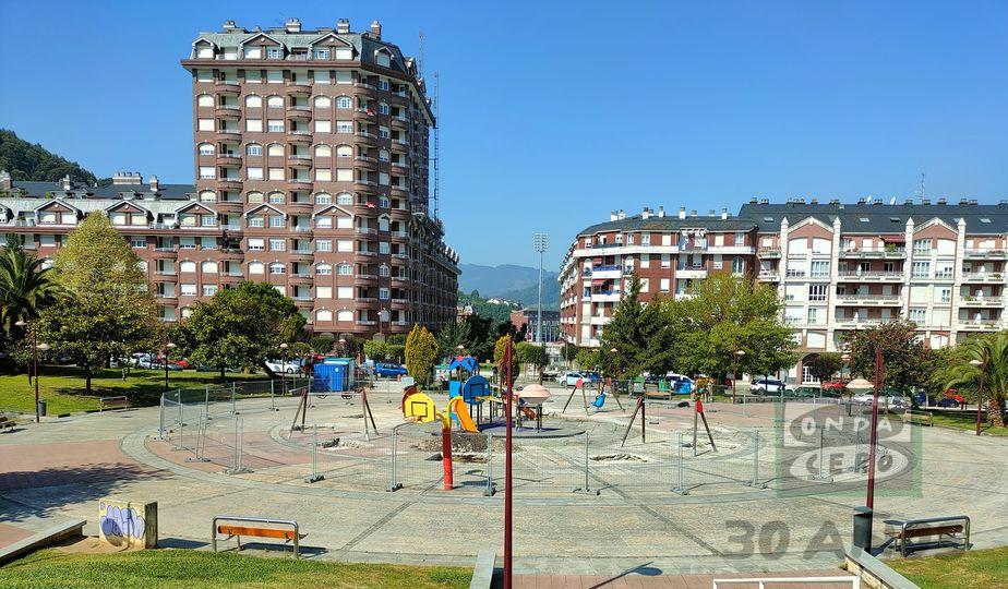 Retrasos en la cubierta del parque de las Marismas por falta de materiales