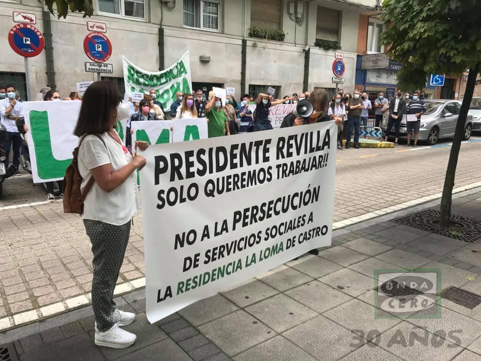 Concentración en Santander de los trabajadores de La Loma