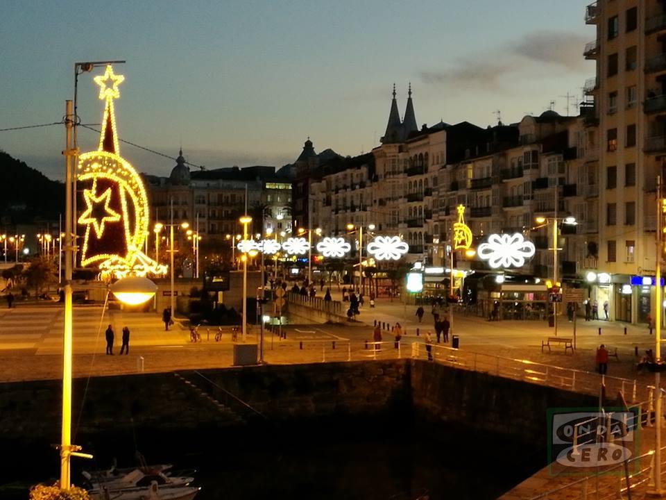 Rescindido el contrato de iluminación navideña