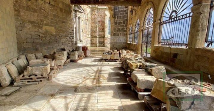 El PP denuncia la dejadez del Gobierno regional y el Ayuntamiento por no haberse retirado aún el material de obras de Santa María