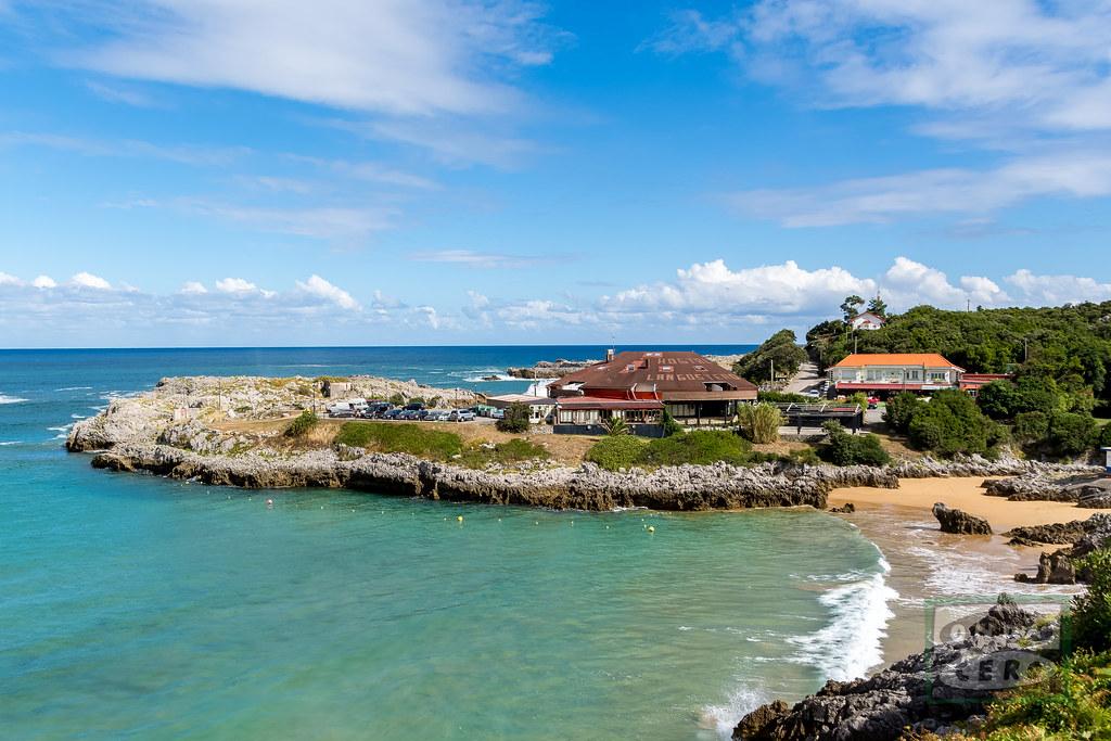 Adjudicadas por 4.300 euros las obras para reordenar el aparcamiento en la zona de la playa de Arenillas
