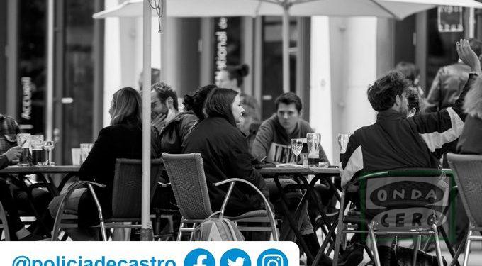 Cinco establecimientos de Castro sancionados este fin de semana por incumplir la ordenanza de terrazas