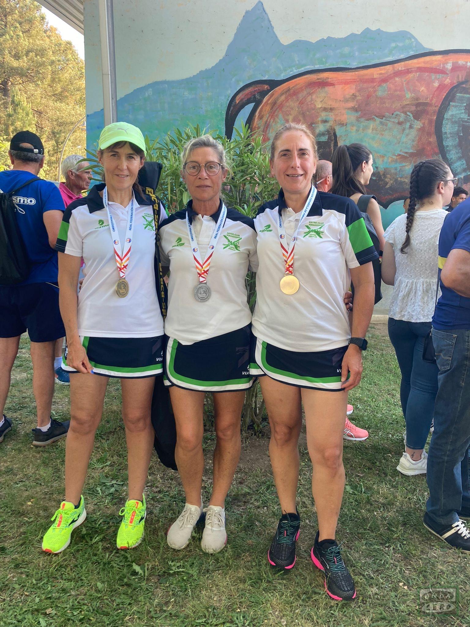 Rosa Bullón y Estíbaliz Escalante