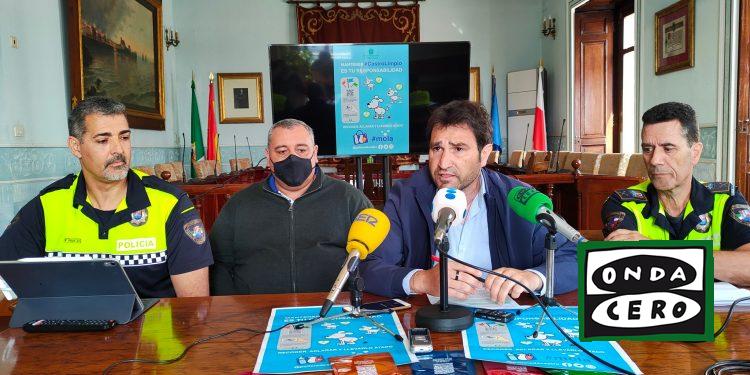 Castro pone en marcha una campaña de concienciación enfocada a los dueños de perros