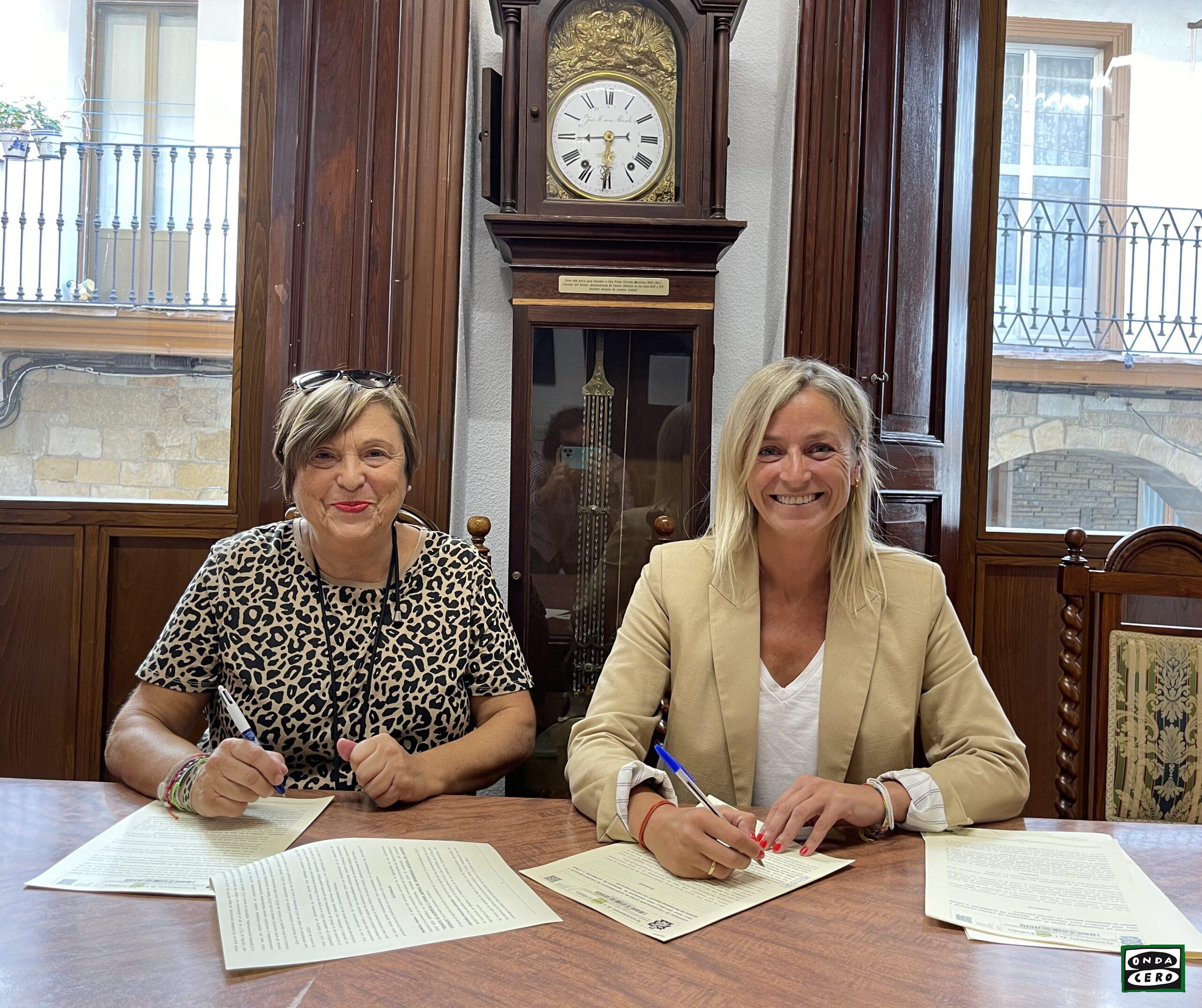 El Ayuntamiento de Castro Urdiales renueva con Cruz Roja el convenio de colaboración para financiar el reparto de alimentos y bienes de primera necesidad