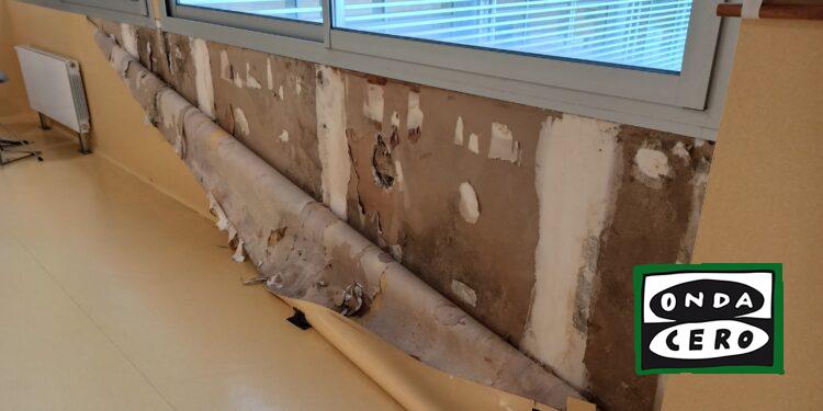 Podemos e IU vuelven a reclamar la reparación «urgente» de desperfectos en los colegios de Castro