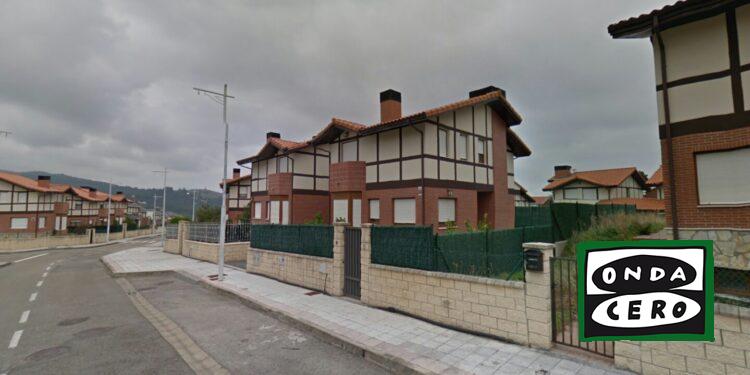 Entregadas las licencias de primera ocupación a los propietarios de 121 viviendas en La Loma, 15 años después de su compra