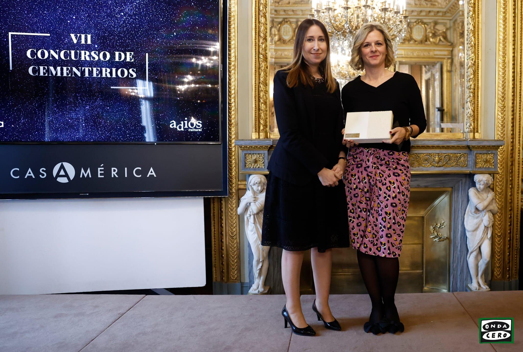 Rosa Palacio recoge en Madrid el premio del concurso de cementerios a la mejor actividad pública para el de Castro