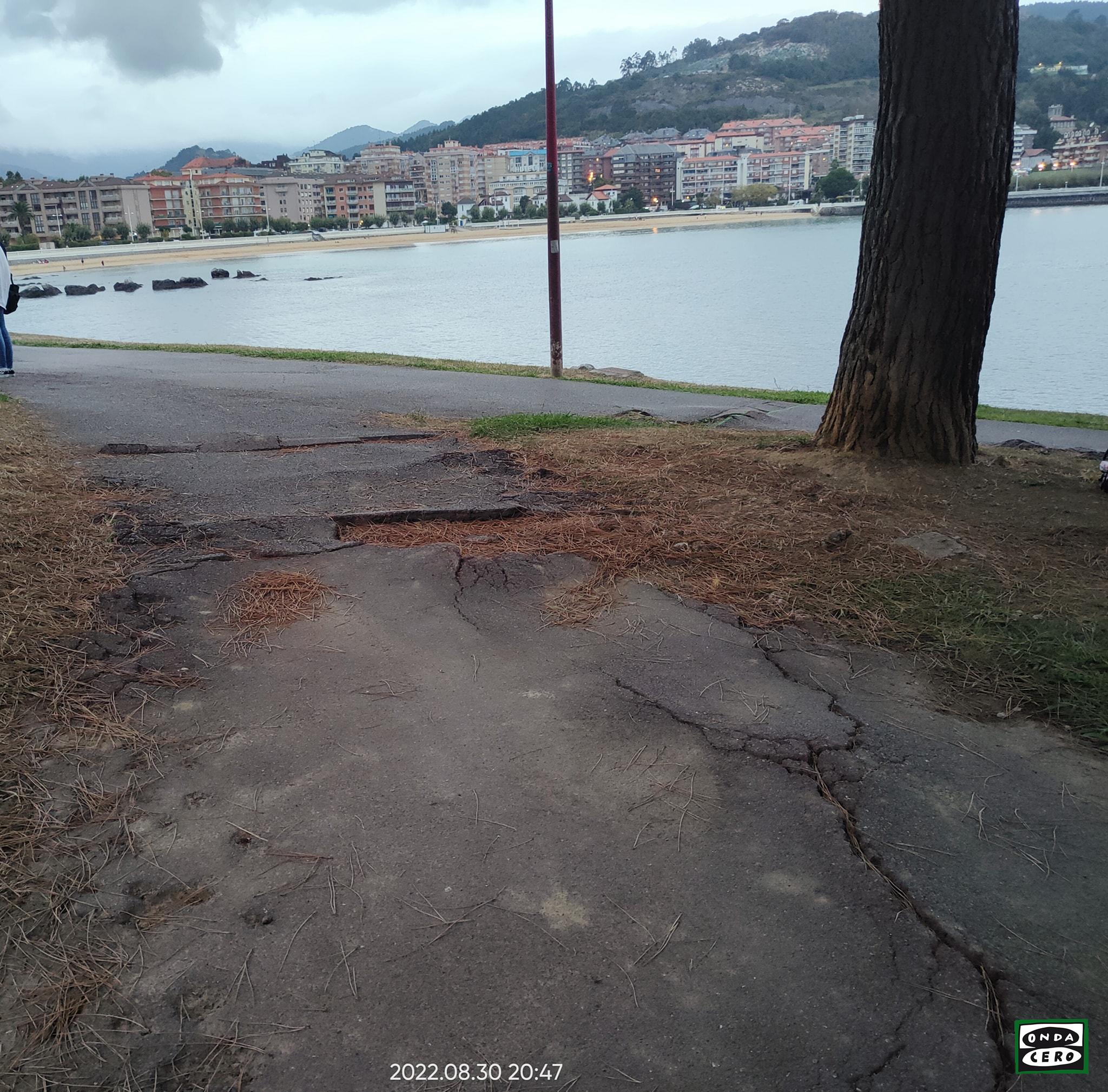 Obras de asfaltado de los caminos del parque Cotolino