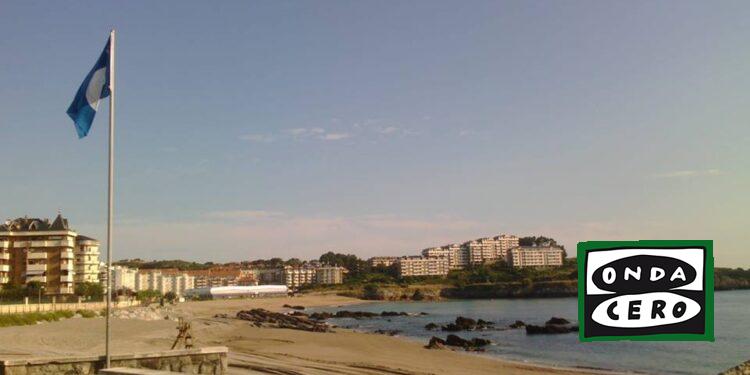 El Ayuntamiento de Castro presenta la candidatura de la playa de Brazomar en la campaña de banderas azules