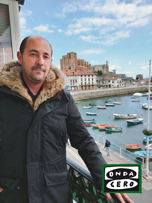 «Es una buena noticia que se siga rehabilitando la iglesia Santa María», señala Ibón Álvarez, guía del templo gótico castreño