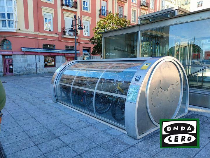 Aprobada la ordenanza reguladora del servicio de préstamos de bicis y patinetes eléctricos y del servicio de aparcabicis seguros en Castro