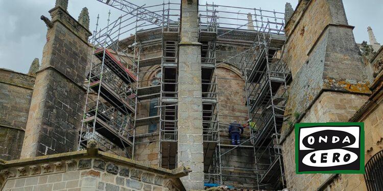 Adjudicadas las obras de restauración de los muros exteriores de la nave central de Santa María