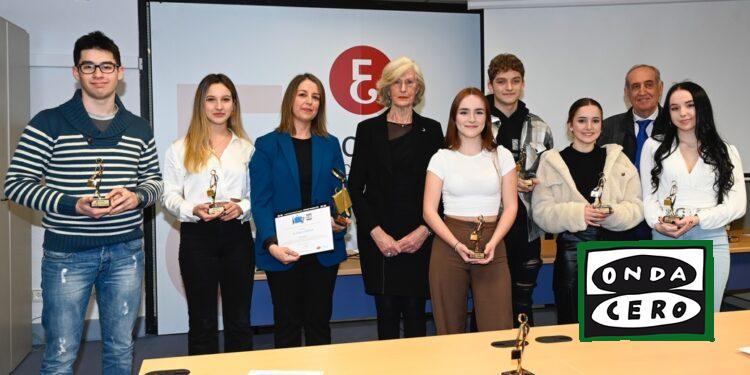 El IES Ataúlfo Argenta, ganador de la fase autonómica del III Concurso de comunicación audiovisual sobre educación financiera