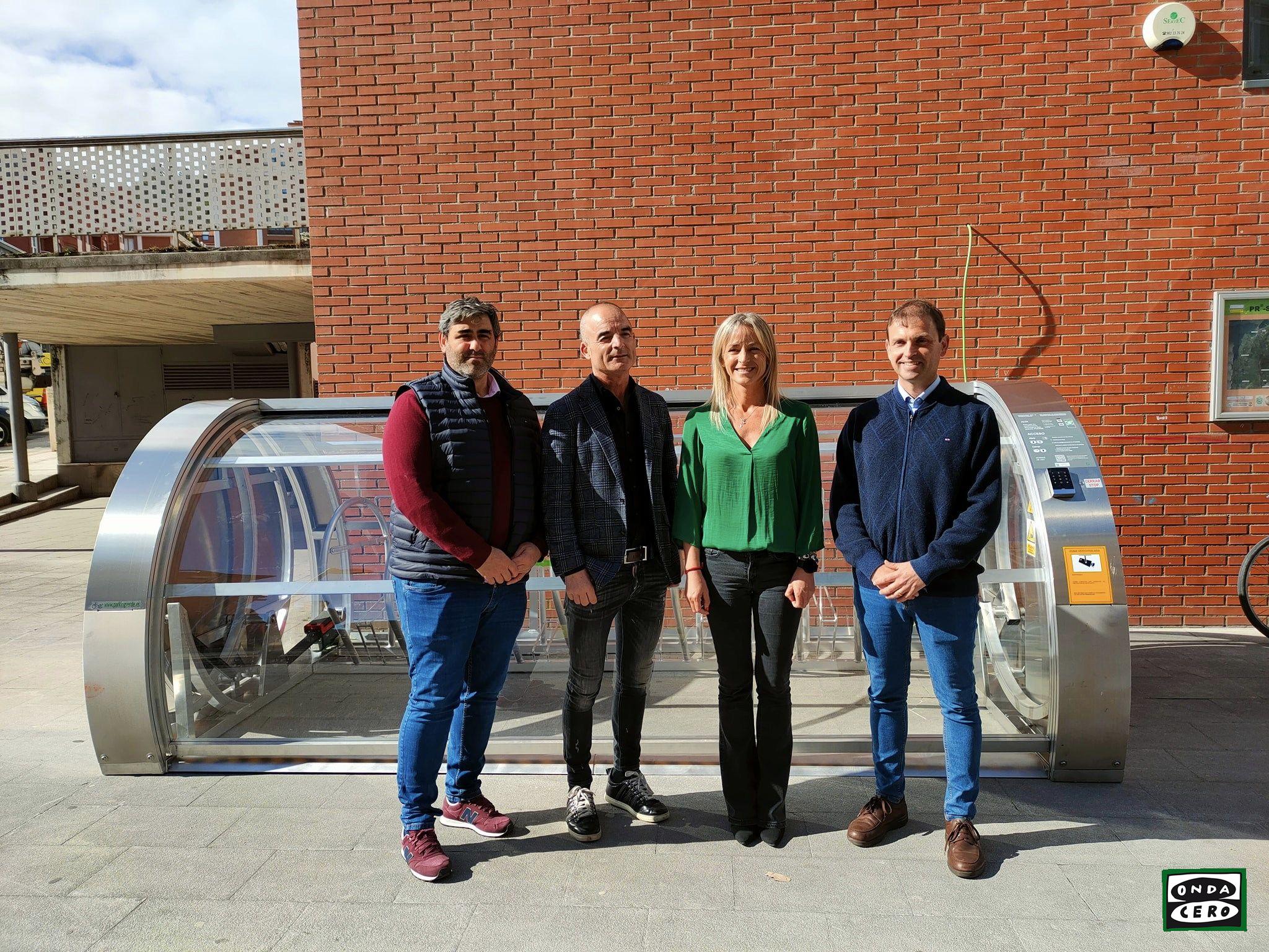 Castro habilita el primer aparcabicis seguro de la ciudad junto al Pachi Torre