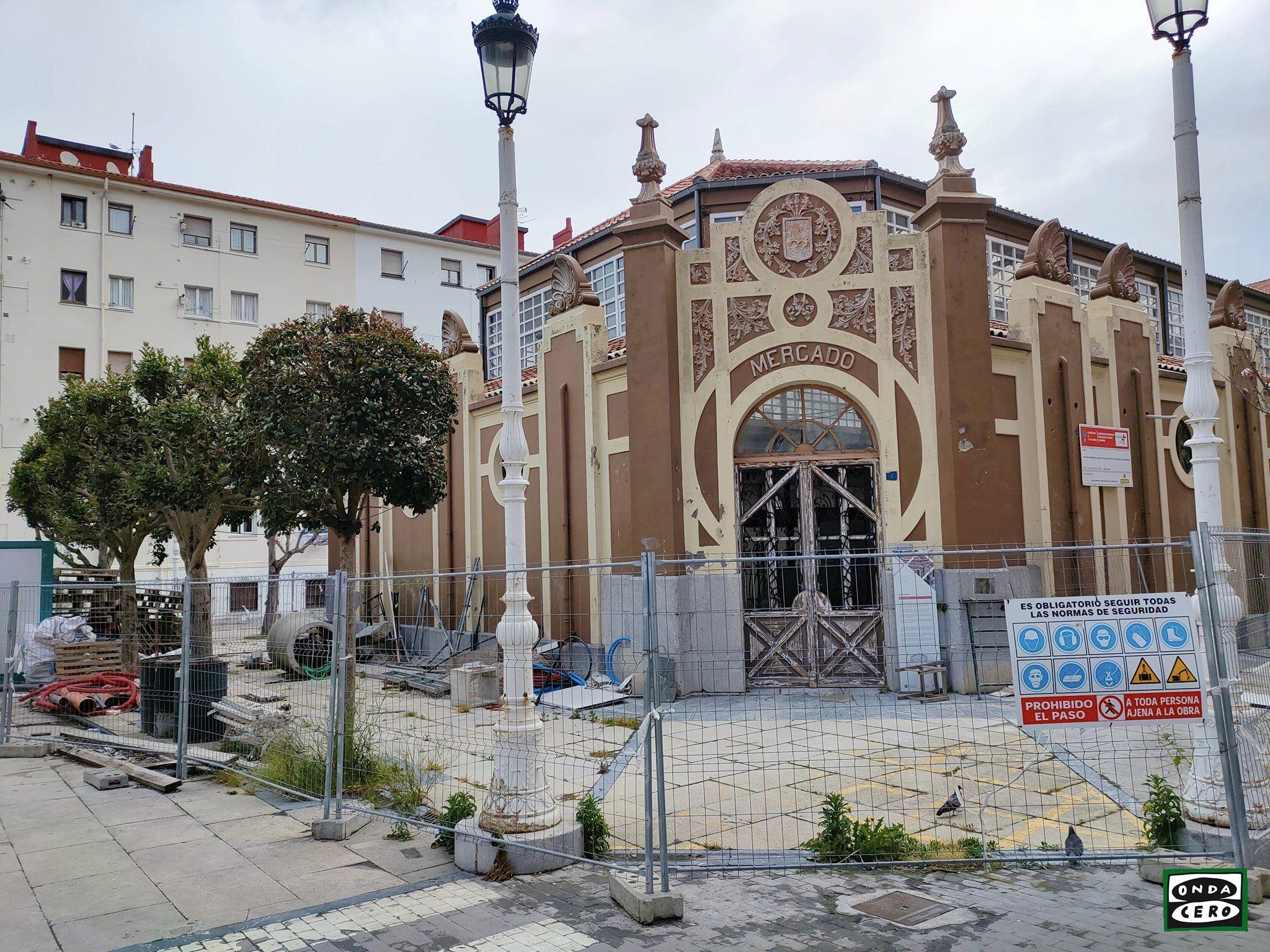 El mercado de Castro Urdiales sigue a la espera de un modificado de obra