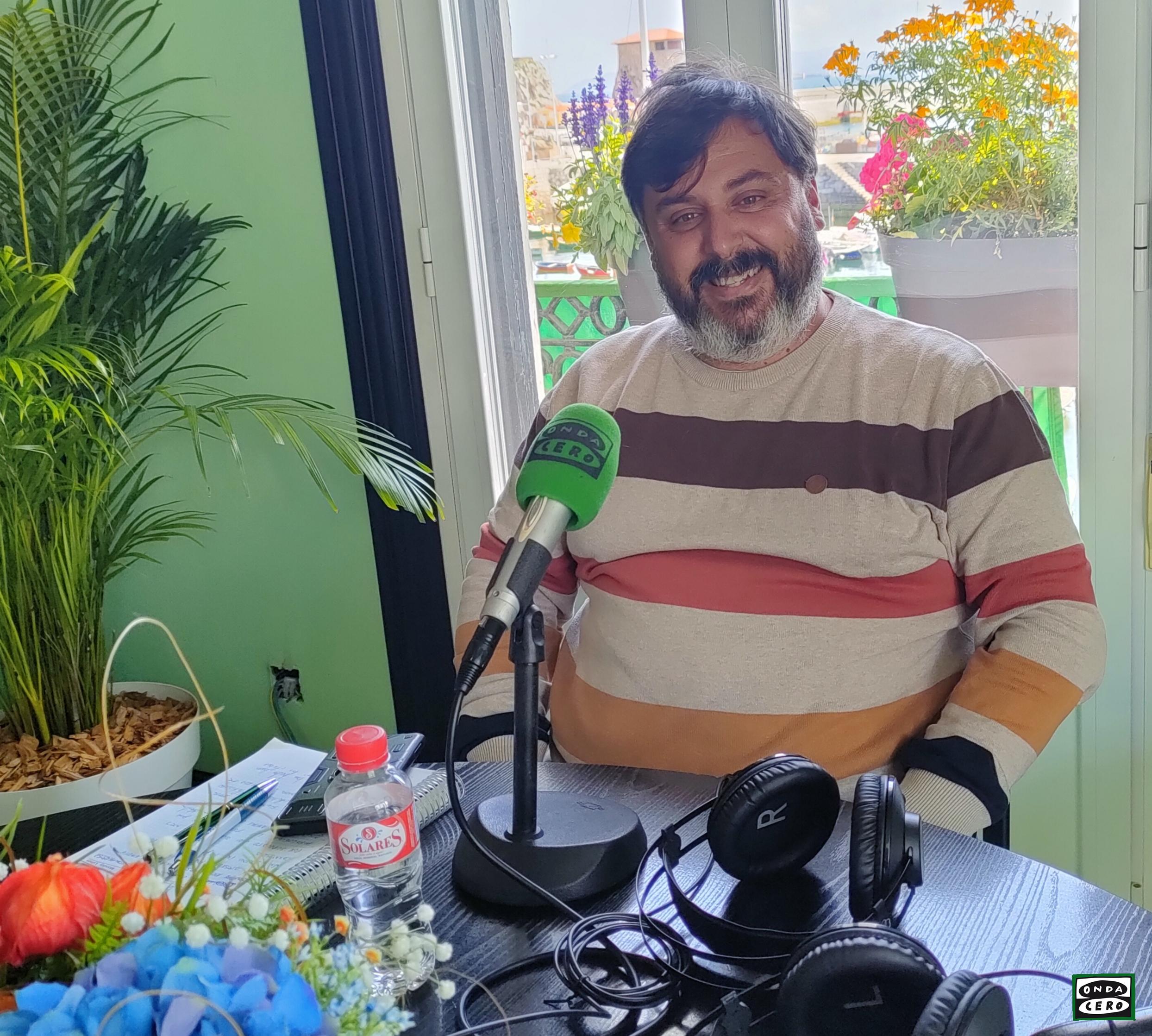 Gorka Linaza asegura con la instalación de hierba artificial en Riomar se busca la «excelencia» de las instalaciones