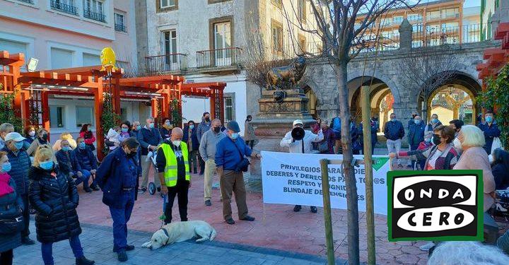 La Plataforma de pensionistas de Castro consigue cerrar en octubre sendas reuniones con los Consejeros de Sanidad y Transportes para trasladarles los problemas sanitarios y de comunicaciones con los hospitales de Laredo y Valdecilla