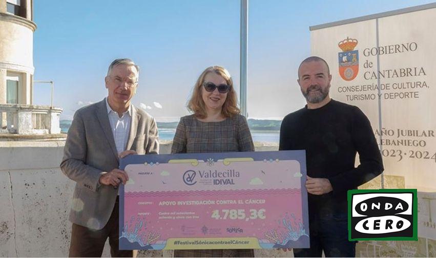 Sónica entrega la recaudación lograda en el festival castreño al Idival para investigación contra el cáncer