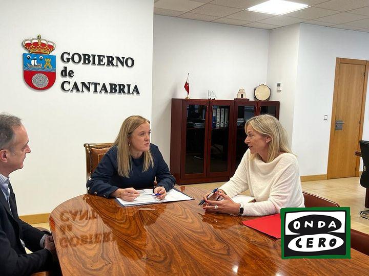 Susana Herrán pide un aumento de la ayuda regional para el parque de bomberos de Castro
