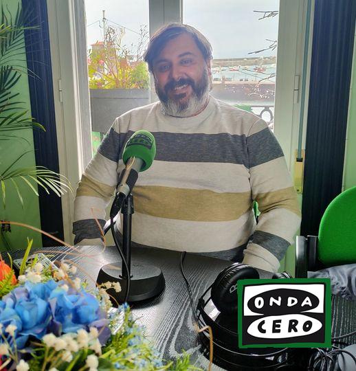 Gorka Linaza defiende los gastos de los contratos de iluminación y decoración navideña