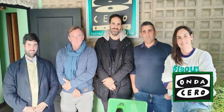 La renovación de la flota del Castrobus, la ausencia de dirección en la Residencia municipal de la tercera edad y el PERI de Brazomar, temas de debate en la tertulia de Onda Cero