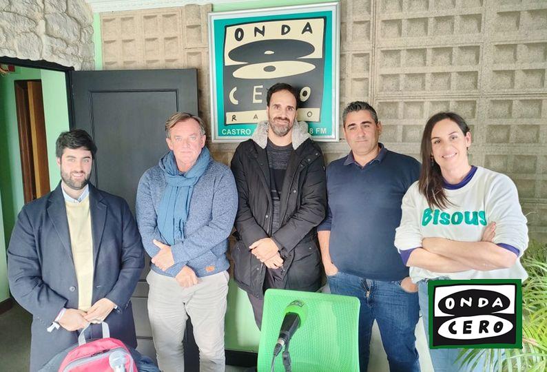 La renovación de la flota del Castrobus, la ausencia de dirección en la Residencia municipal de la tercera edad y el PERI de Brazomar, temas de debate en la tertulia de Onda Cero