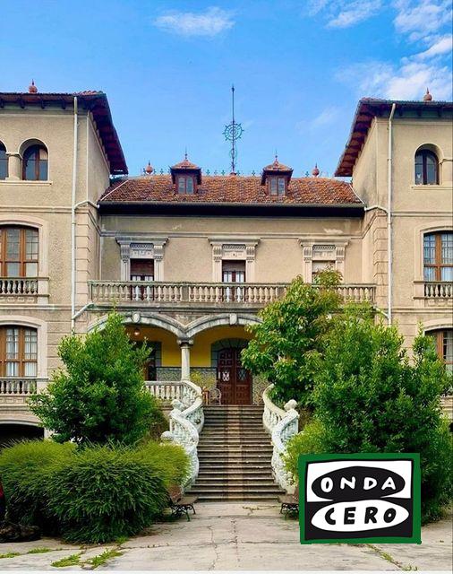 Villa Adoración en Otañes, set de rodaje de la serie Romi de Mediaset