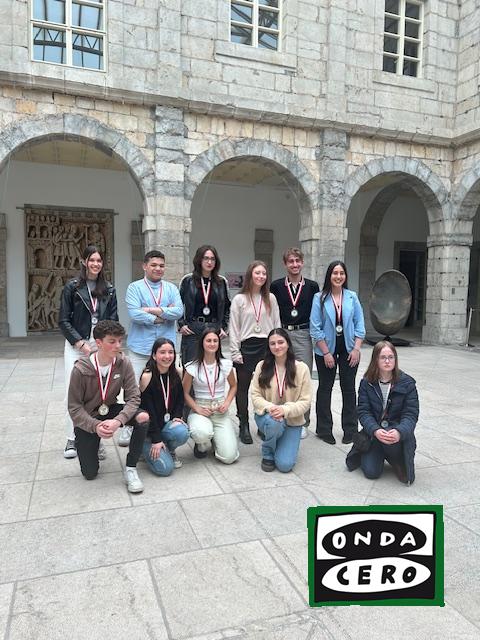 Cinco alumnas de los IES Argenta y Zapatero, premiadas en la XI Olimpiada filosófica de Cantabria