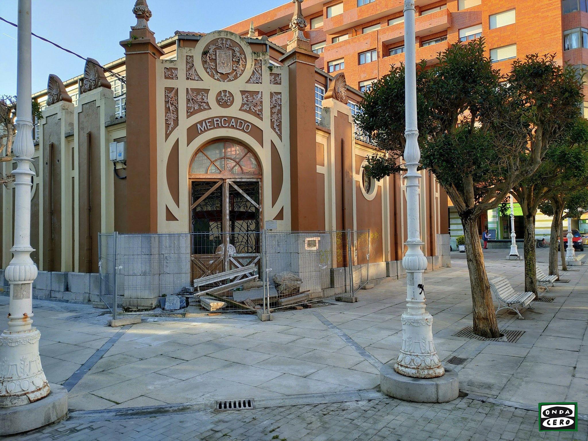 El Ayuntamiento de Castro deja en manos de Tragsa la reforma exterior del mercado