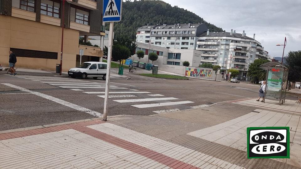 El grupo municipal Podemos-IU solicita extender el horario de verano del Castrobus al resto del año y la reubicación de la marquesina de la parada de los Juzgados de Castro