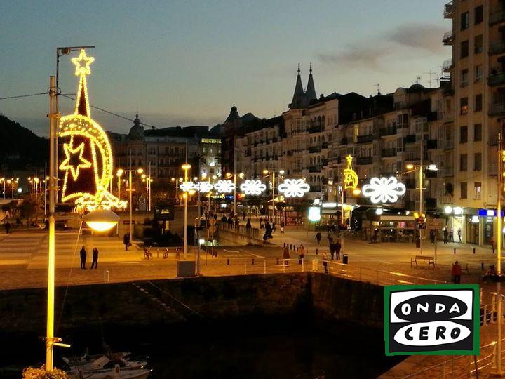 Adjudicada a la empresa cordobesa Iluminaciones Ximenez el contrato de la iluminación navideña de Castro Urdiales que estará encendida durante 33 días, a partir del 5 de diciembre