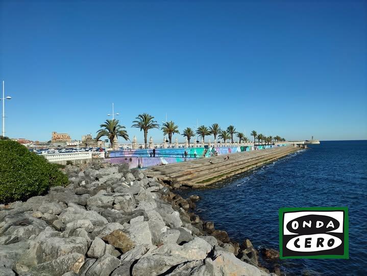 Publicado en el BOC el convenio entre la Consejería de Fomento y el Ayuntamiento de Castro Urdiales para la prestación de los servicios de vigilancia, seguridad  y salubridad en el solárium y zona pública de baño del puerto castreño