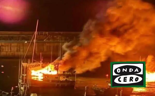 «No es habitual que se incendien varias embarcaciones en Castro», señala el jefe de los bomberos
