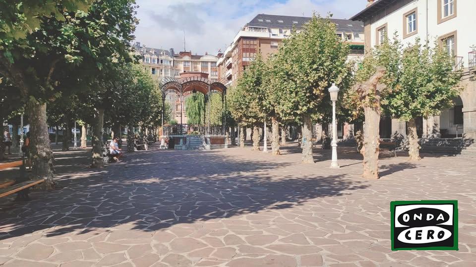 Reunión positiva entre la Plataforma en defensa y la Alcaldesa de Castro sobre el proyecto de reforma de La Barrera