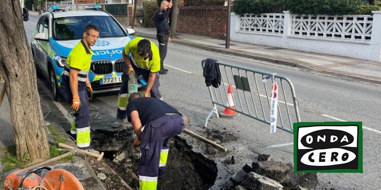 Cortado el carril de bajada de Silvestre Ochoa en Castro Urdiales por un hundimiento en la calzada
