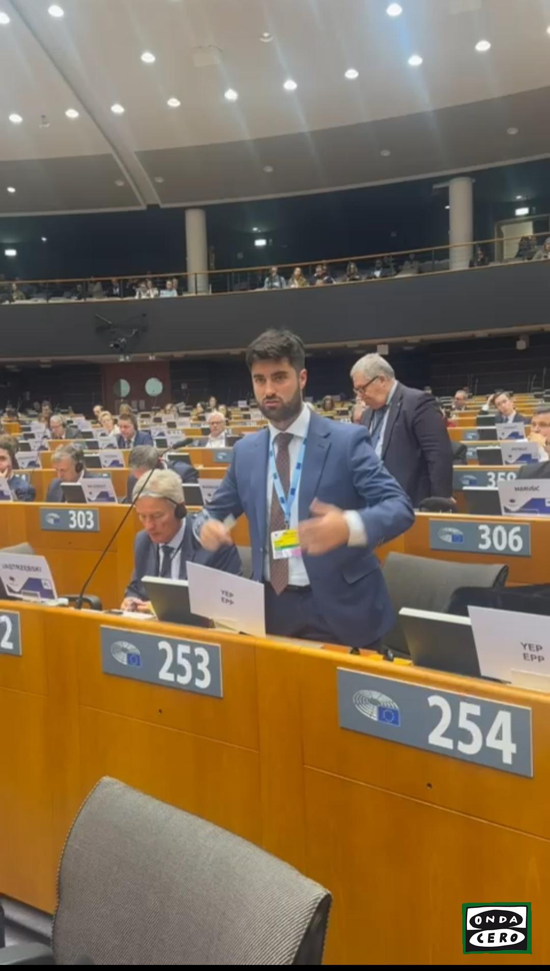 El concejal Cristian Antuñano lleva la voz de Castro Urdiales al Comité europeo de regiones
