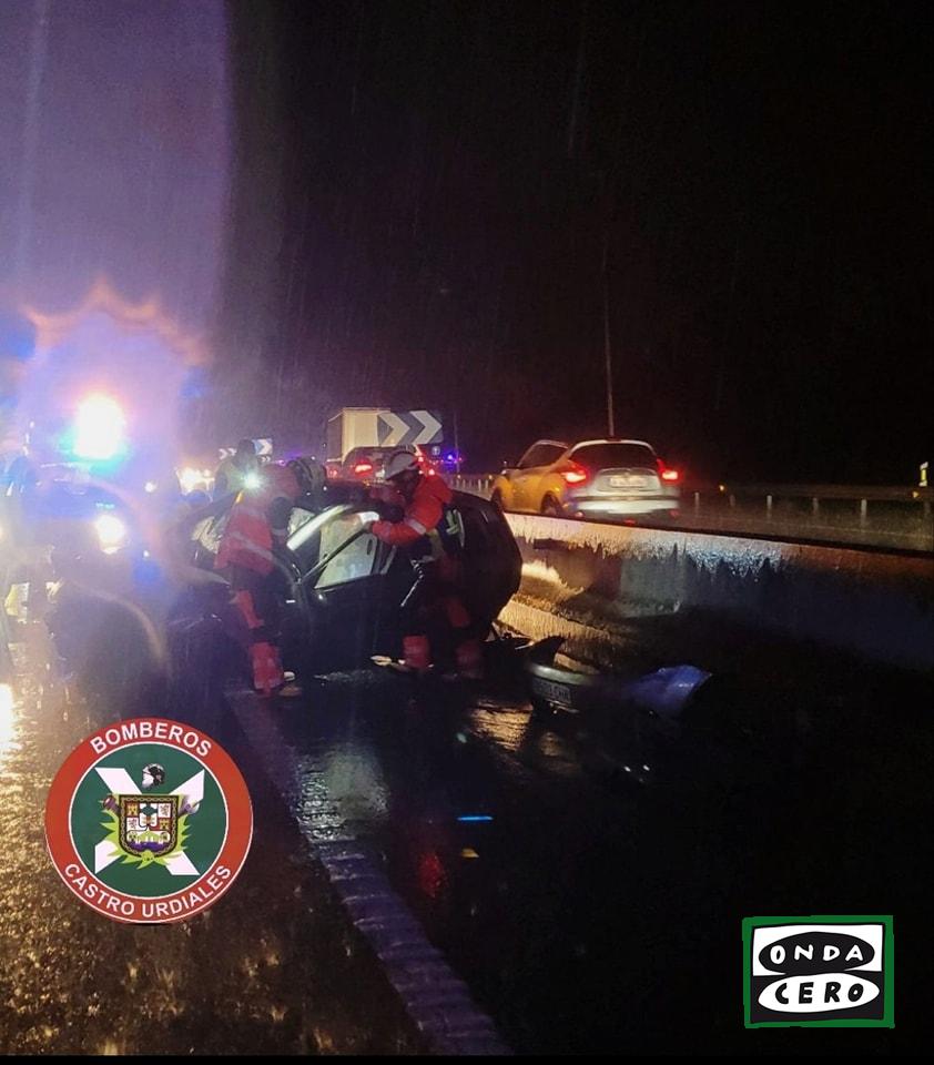 El Ayuntamiento de Castro Urdiales asumirá el encendido y la factura eléctrica de las farolas en los accesos y salidas de la autovía A-8 en el municipio