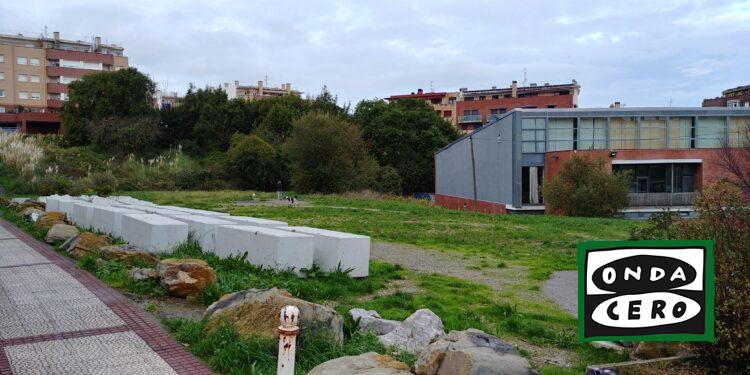 El Consejero de Salud anuncia que el hospital de alta resolución y el nuevo Centro de Salud de Castro Urdiales se construirán en dos parcelas distintas, lo que retrasará el proyecto pero «lo hace mejor y más útil para los ciudadanos»