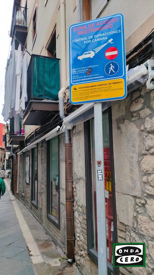 Castro Urdiales instala un sistema de cámaras de control de acceso de vehículos al casco viejo para mejorar la seguridad y la convivencia de peatones, vecinos y actividades económicas