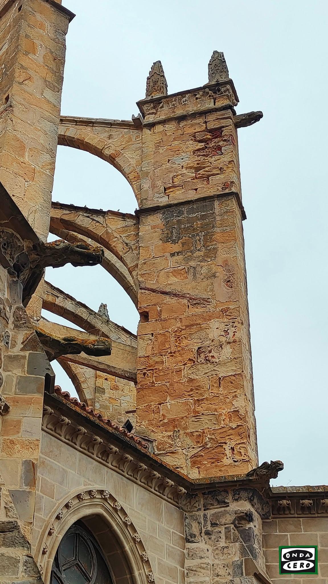 La iglesia Santa María de Castro urge la continuación del Plan director para frenar su importante deterioro