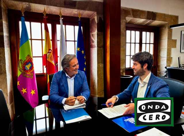 Antuñano estudia con Camargo su modelo para avanzar en las ayudas para instalar ascensores en viviendas de Castro Urdiales